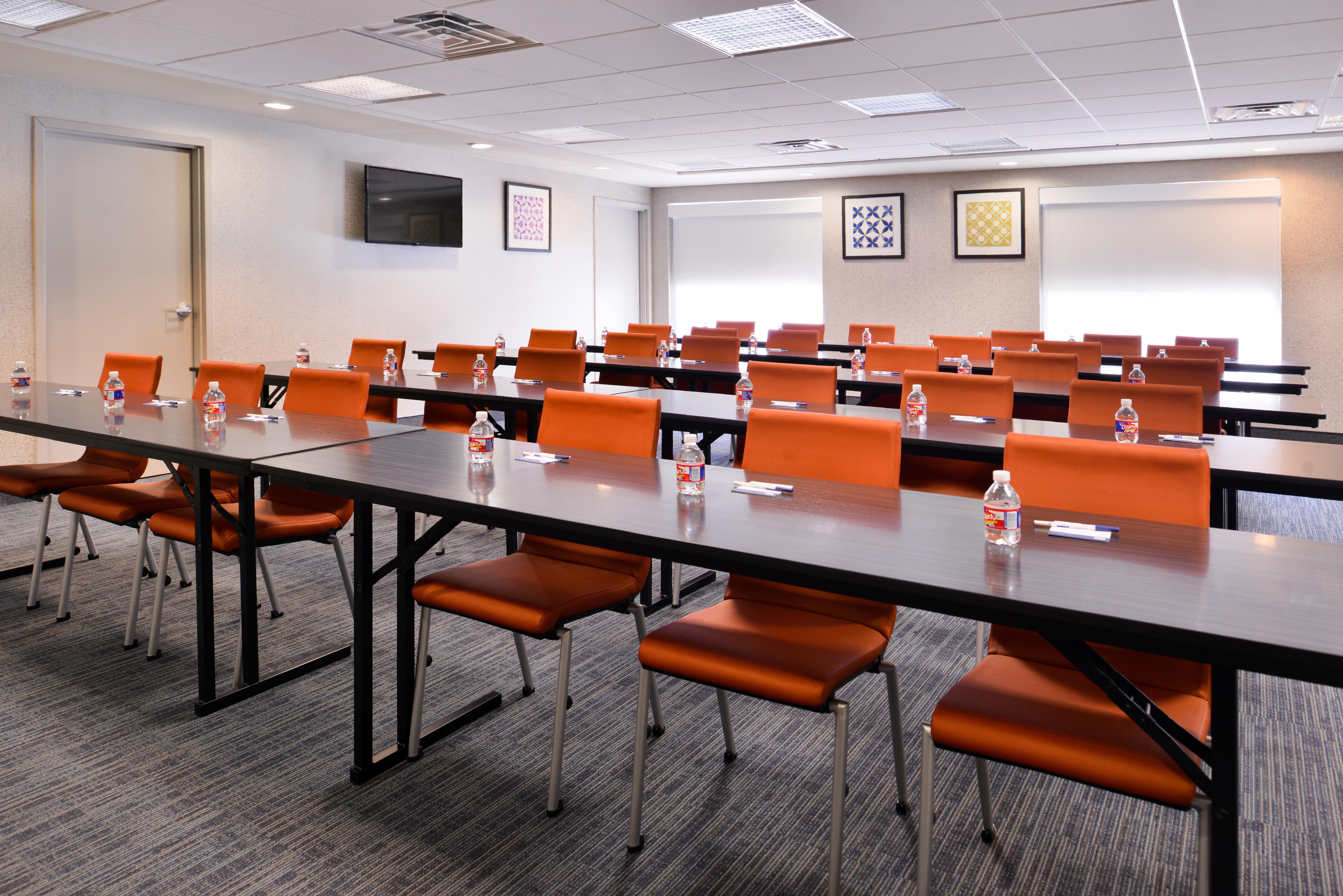Hotel Express & By Ihg Selma