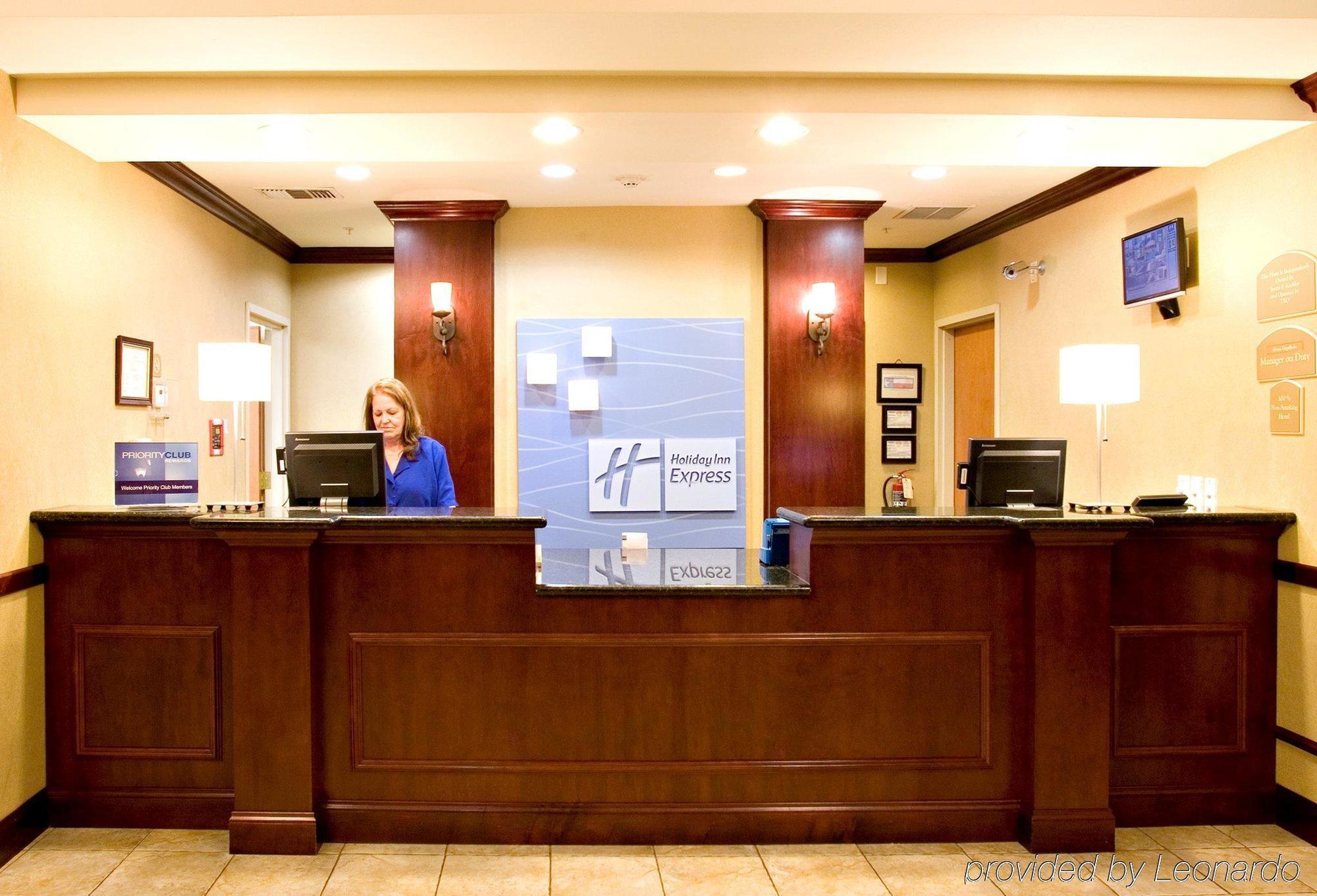 Express & By Ihg Hotel 3*