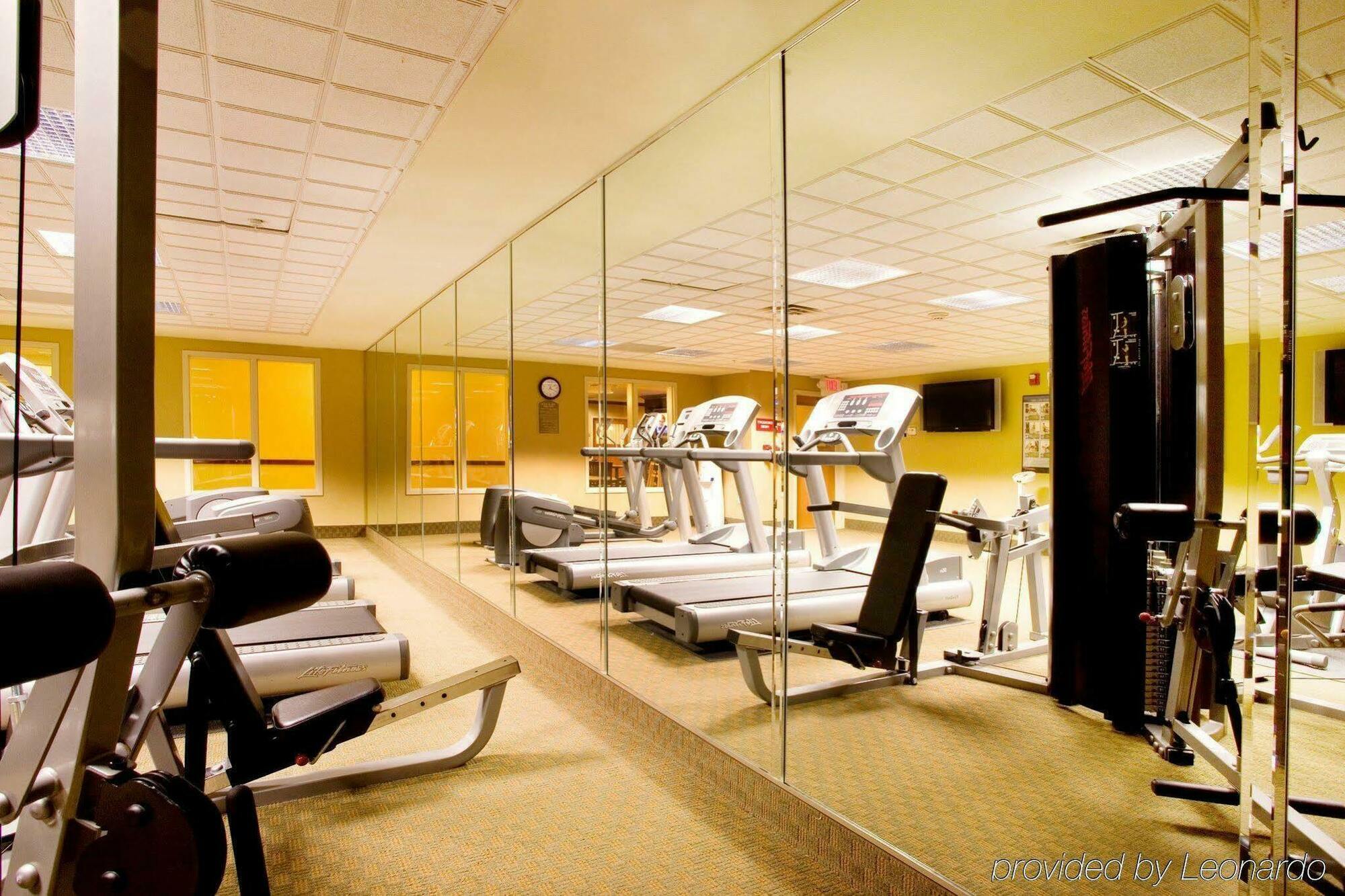 Express & By Ihg 3*